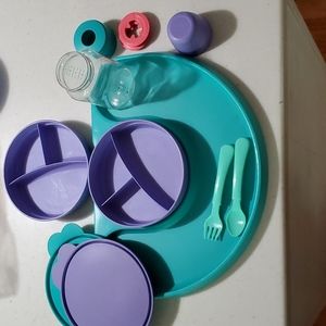 Tupperwear Baby/toddler feeding set